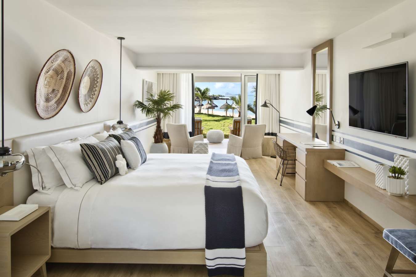 Junior Suite Bedroom