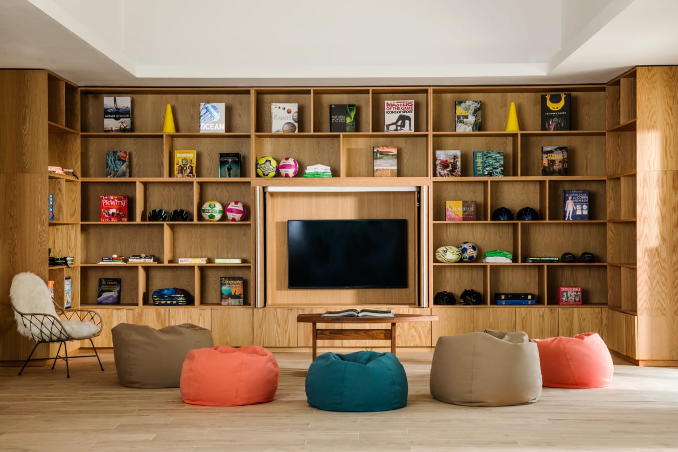 ClubOne1TribeInterior 