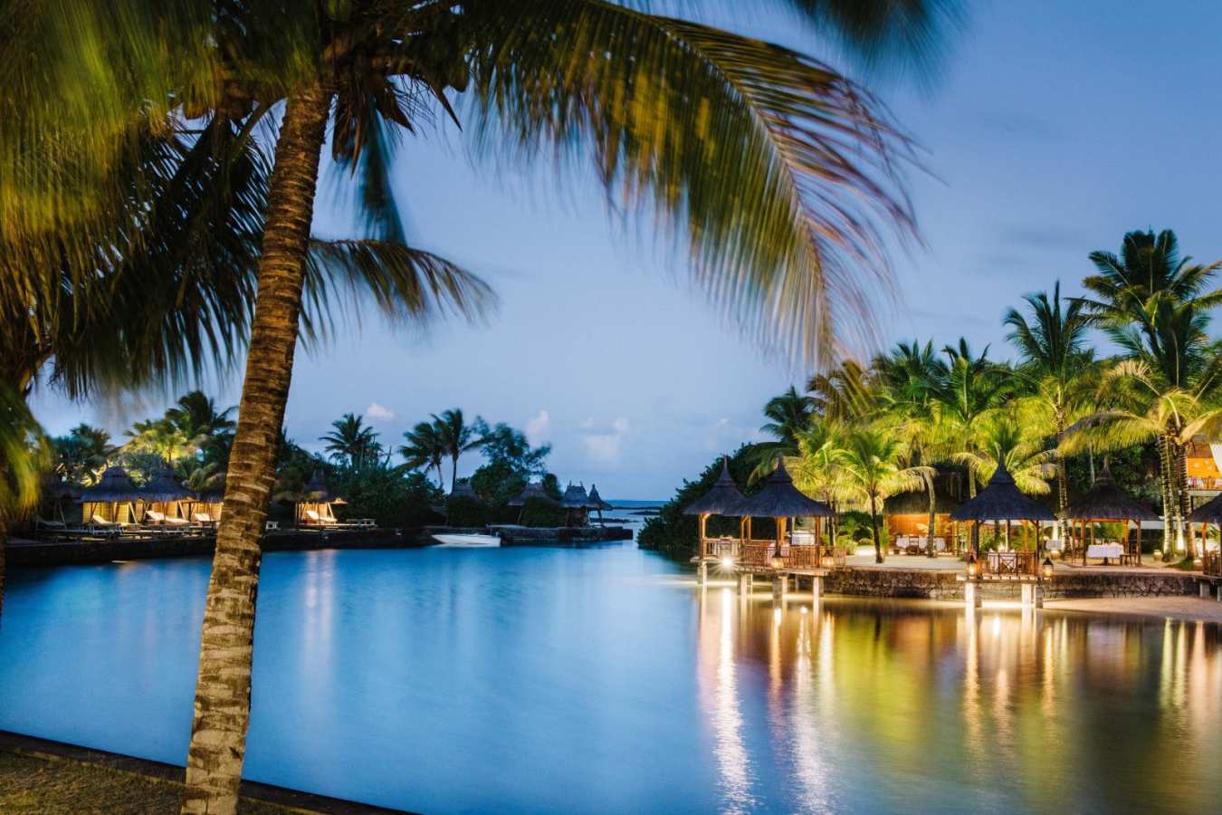 The Cove Restaurant - Paradise Cove Hotel & Spa