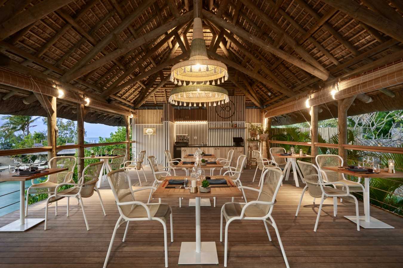 XO Restaurant - Paradise Cove Hotel  Spa