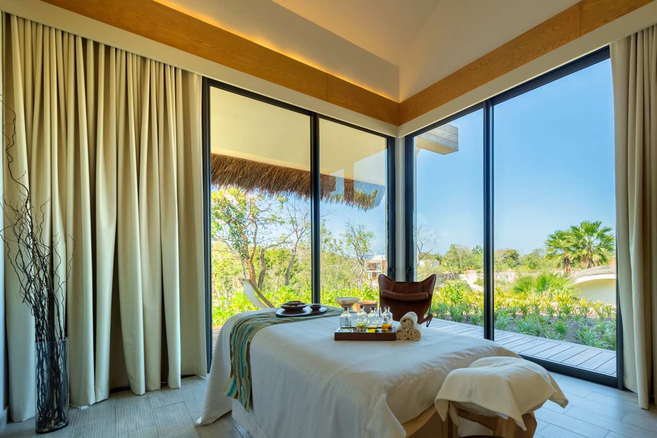 Spa treatment room - Andaz Mayakoba Resort Riviera Maya