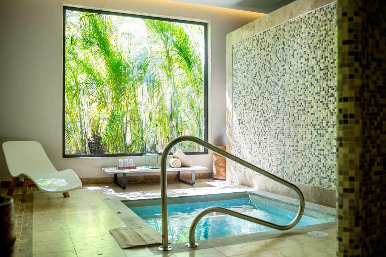 Naum Wellness Hudrotherapy pool - Andaz Mayakoba Resort Riviera Maya