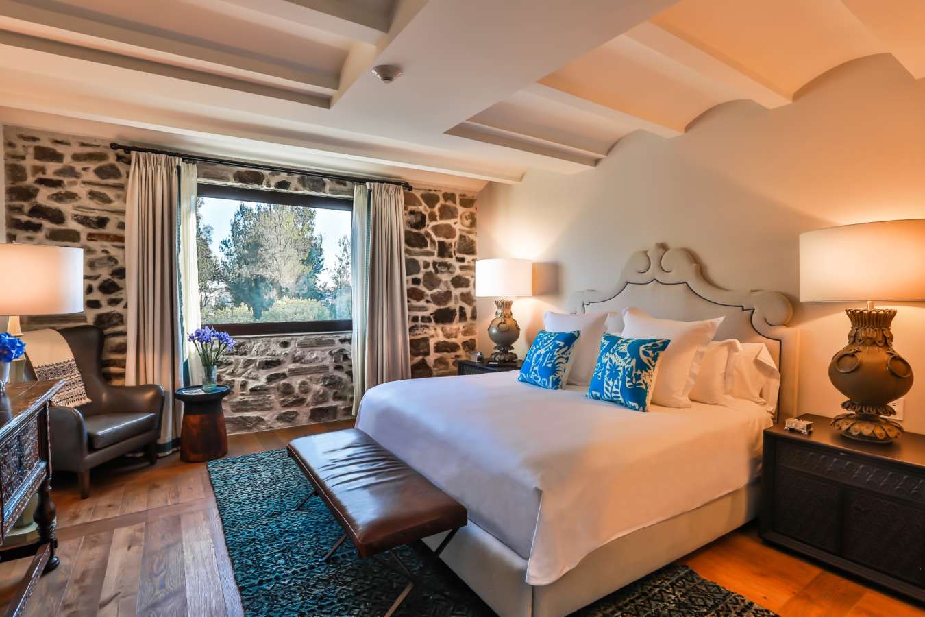 Briseno Suite