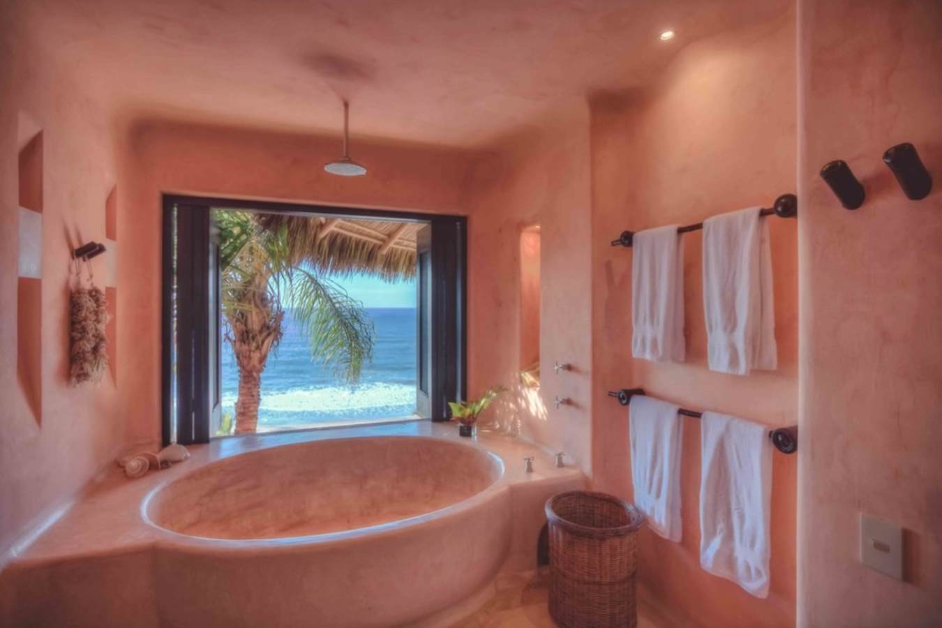 Private En-Suite Bathroom