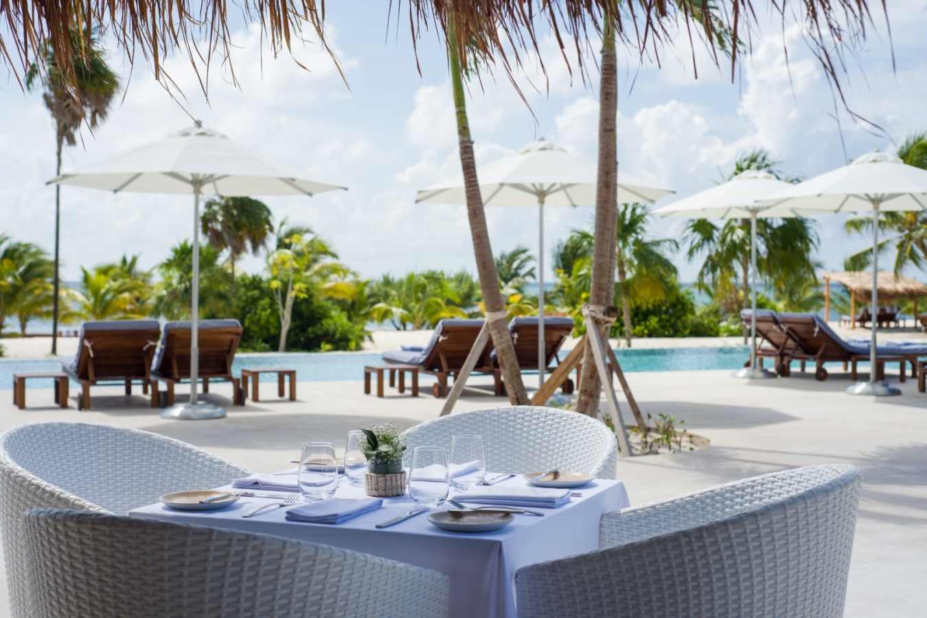 Poolside dining