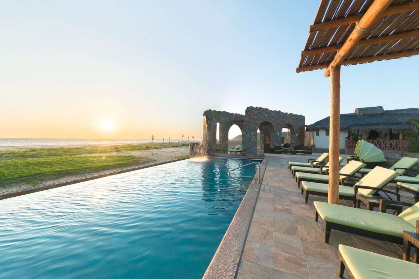 Pool - Hotel Guaycura