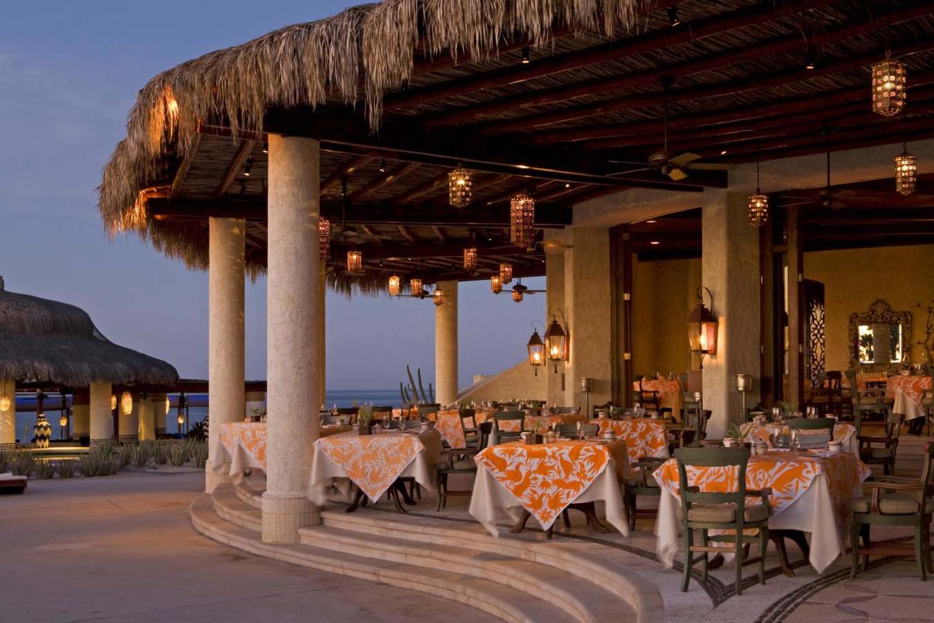 Restaurant - Las Ventanas al Paraiso