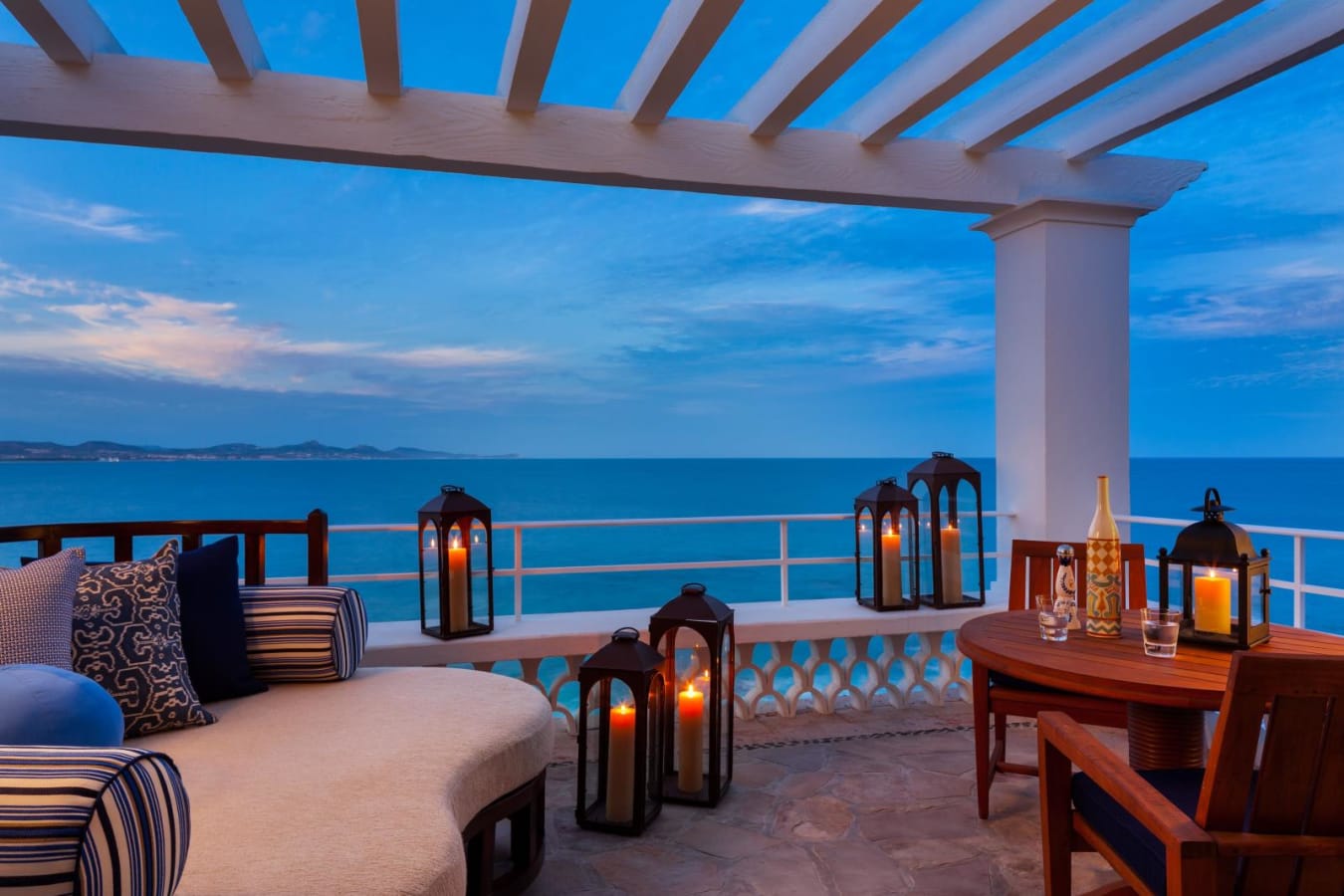 Premier Room Terrace - One&Only Palmilla