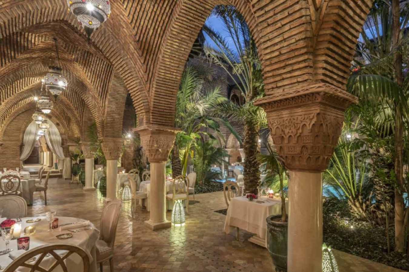Dining / Restaurant