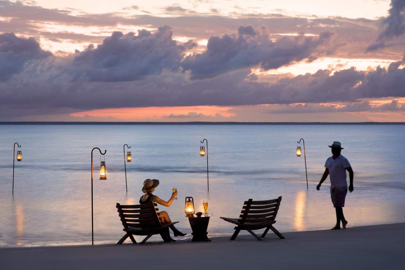 Sunset drinks - Benguerra Island Lodge