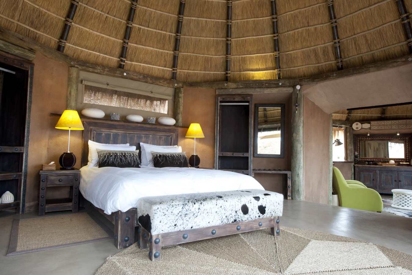 Honeymoon Suite Interior - Camp Kipwe