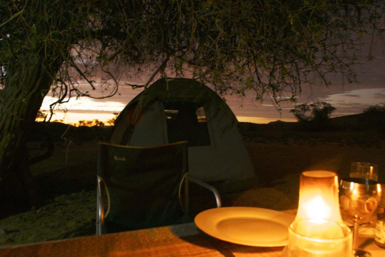 Outdoor dining - Mobile Camping Safari