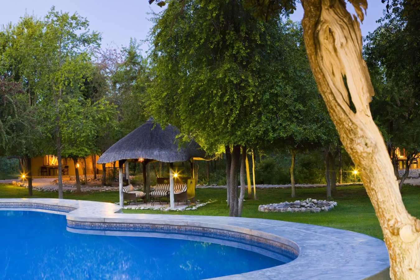 The swimming pool - Mushara Lodge
