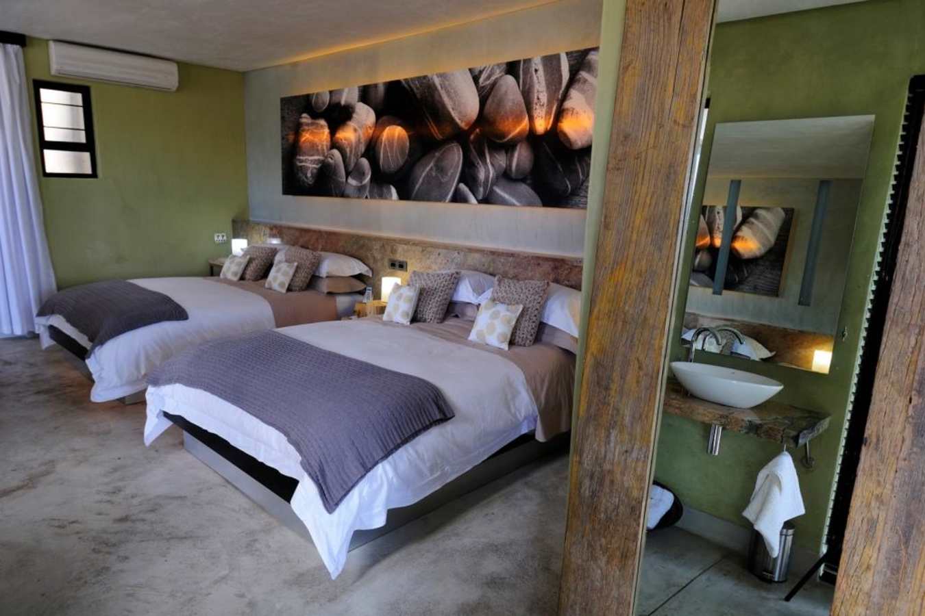 Garden Suite bedroom and bathroom - Olive Grove