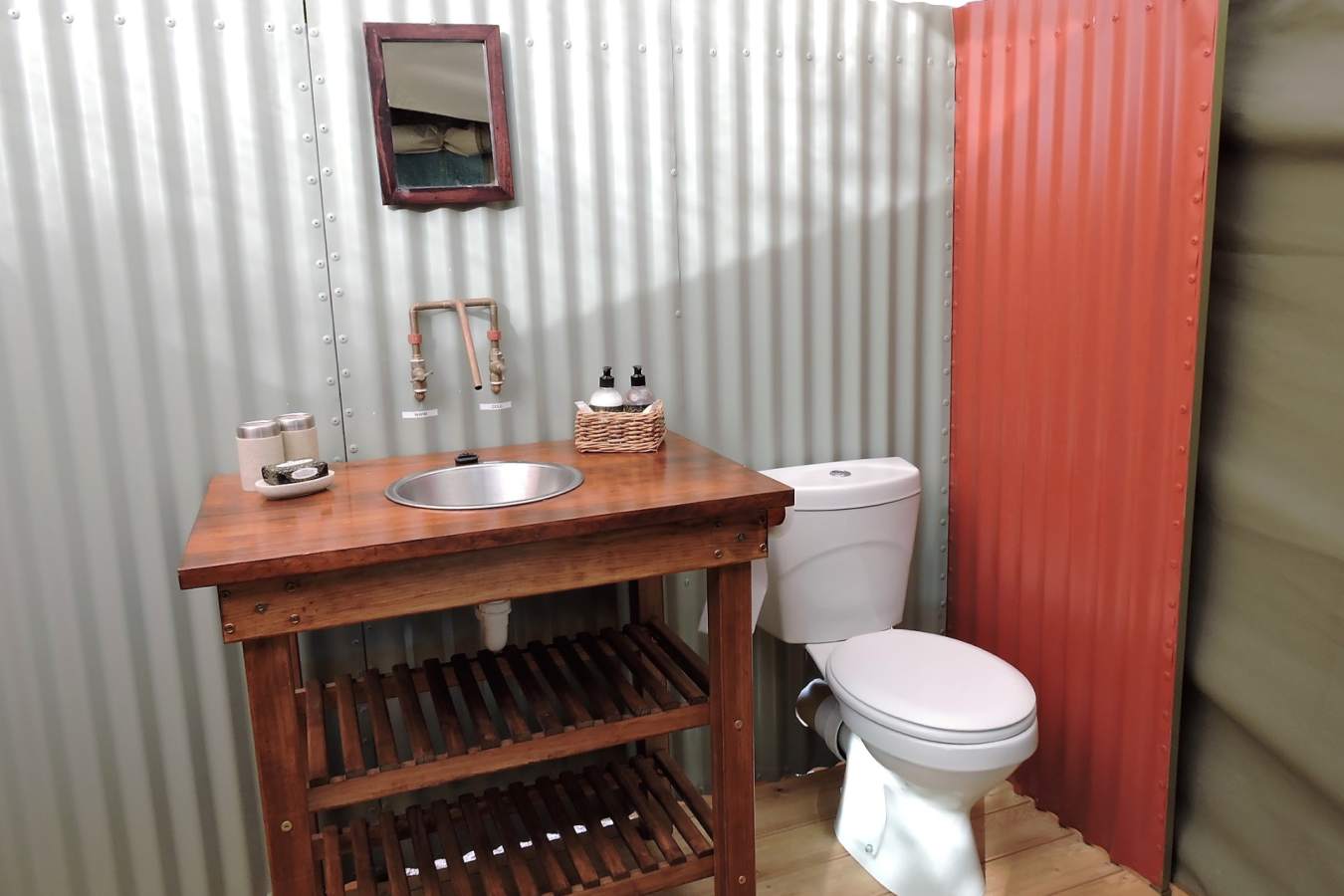 Bathroom - Ozondjou Trails