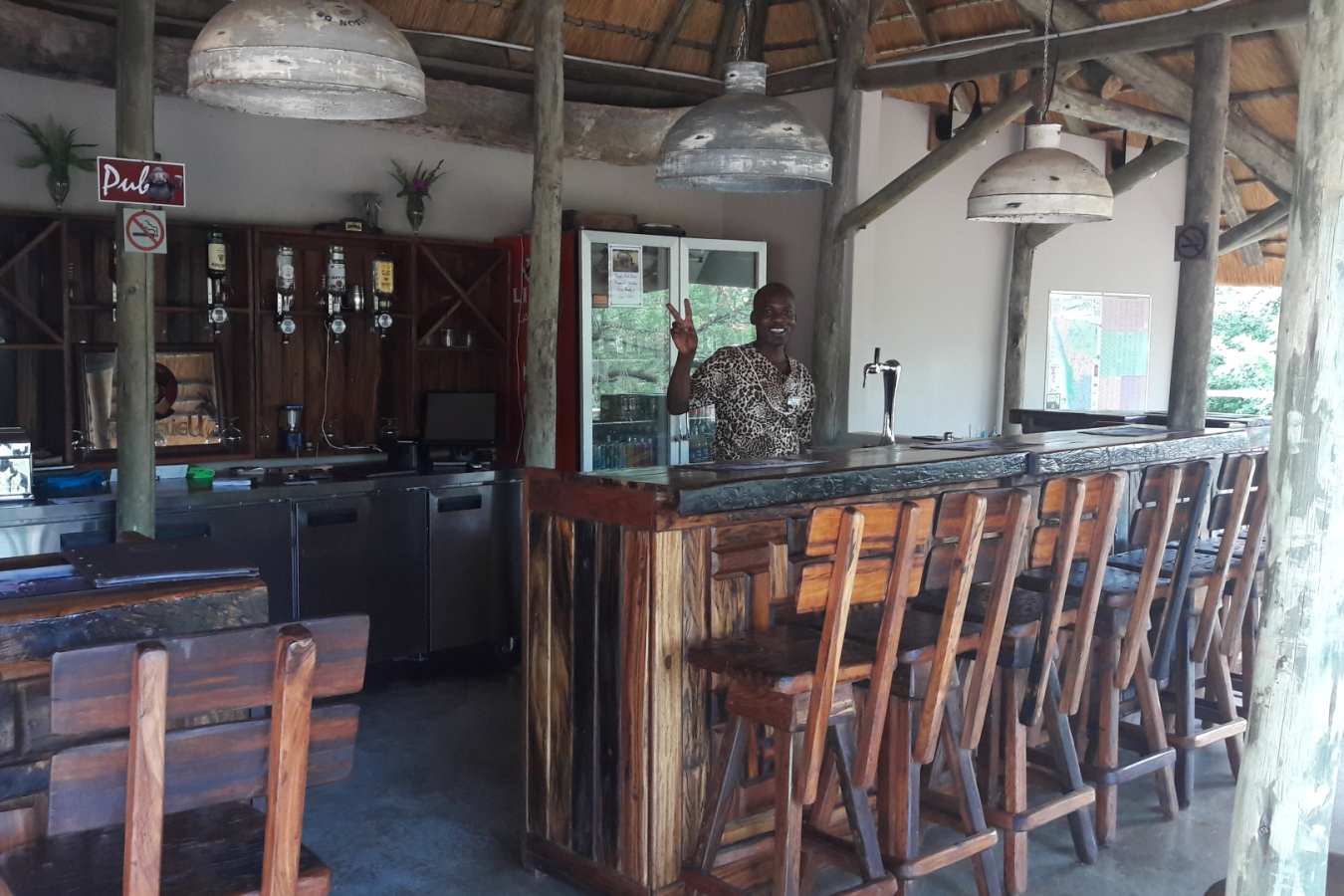 Bar - Shametu River Lodge & Campsite