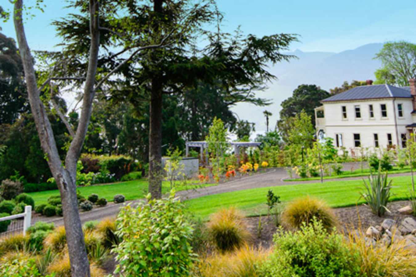 Homestead and gardens - Annandale