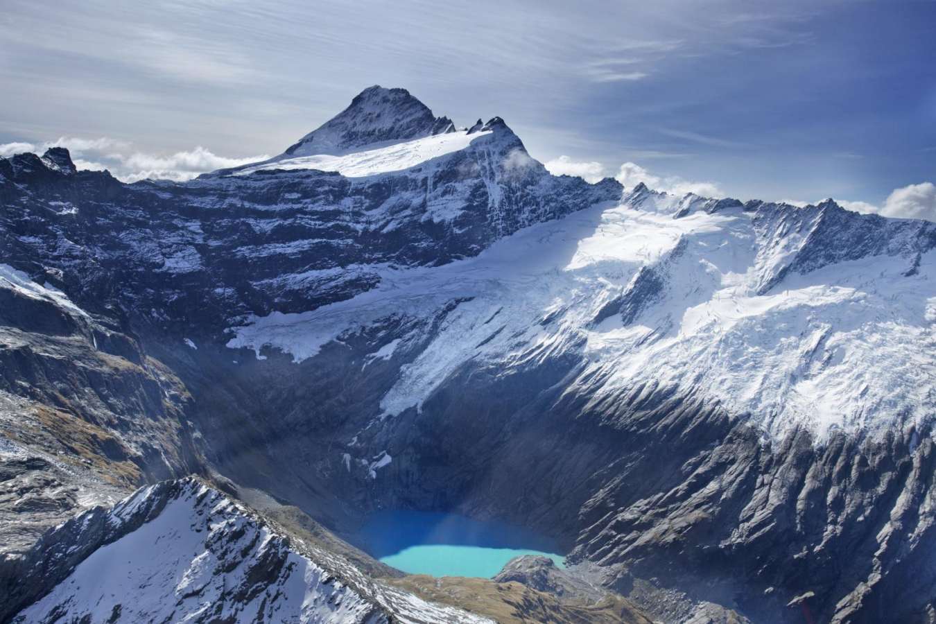 Views - Minaret Station