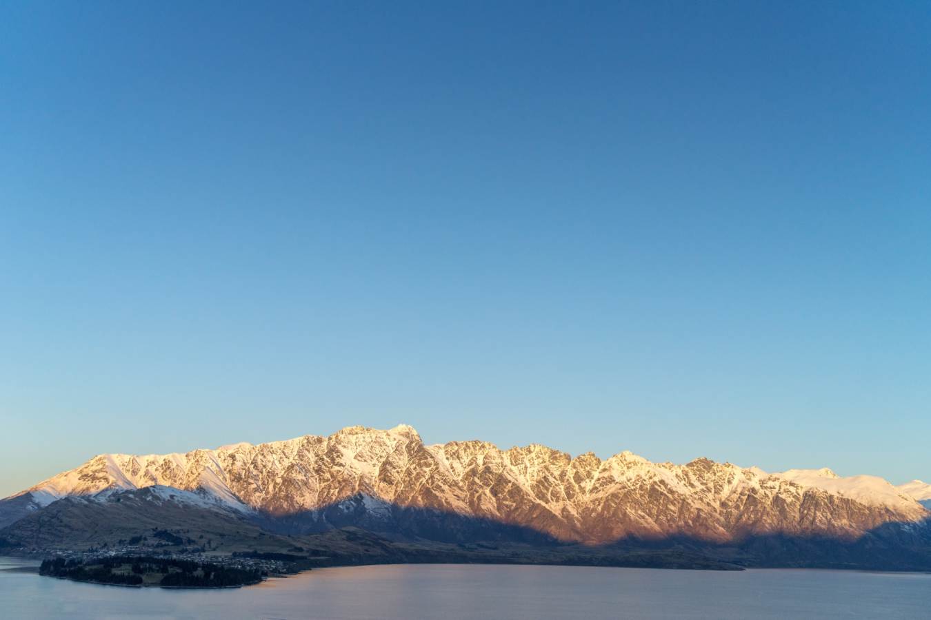 Mount Cook Lakeside Retreat