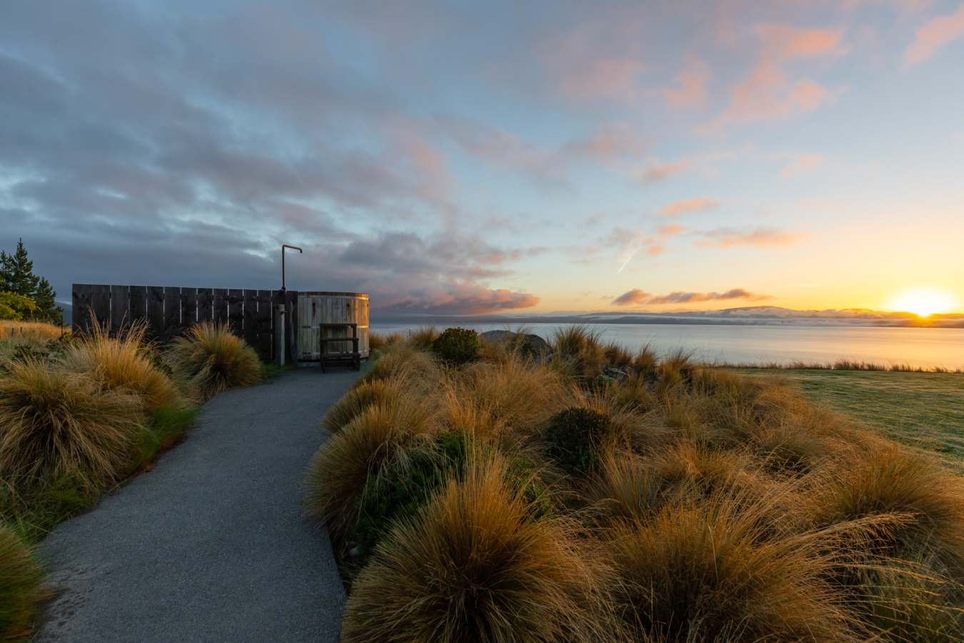 Hottub - Mt Cook Lakeside Retreat