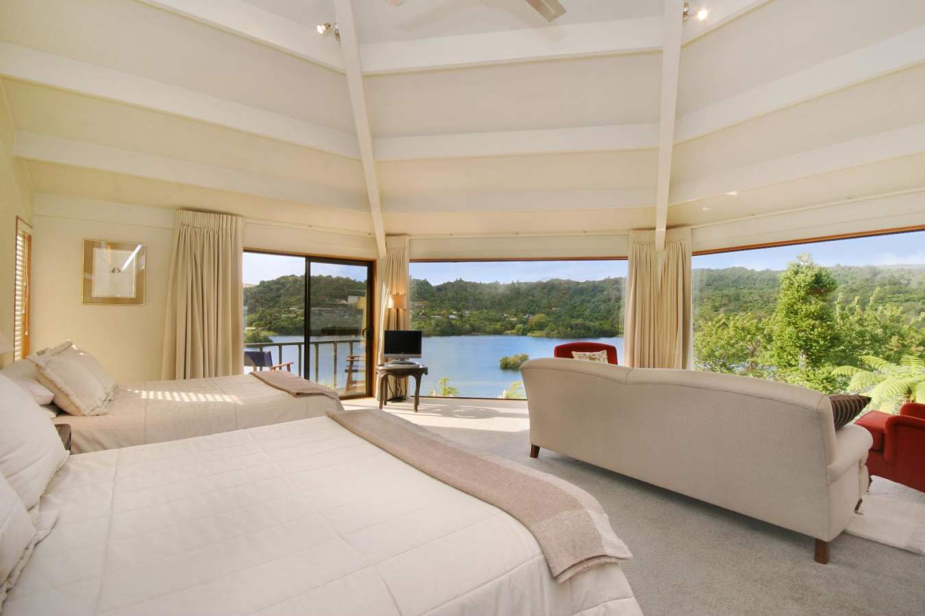 Tarawera Suite - Solitaire Lodge
