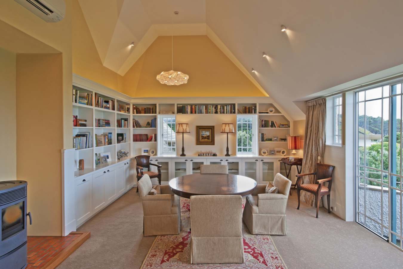 Upstairs Library - Wharekauhau
