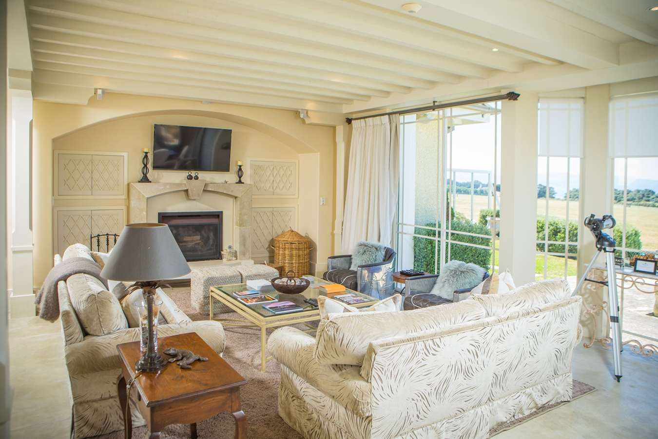 Owners Cottage Lounge - Wharekauhau