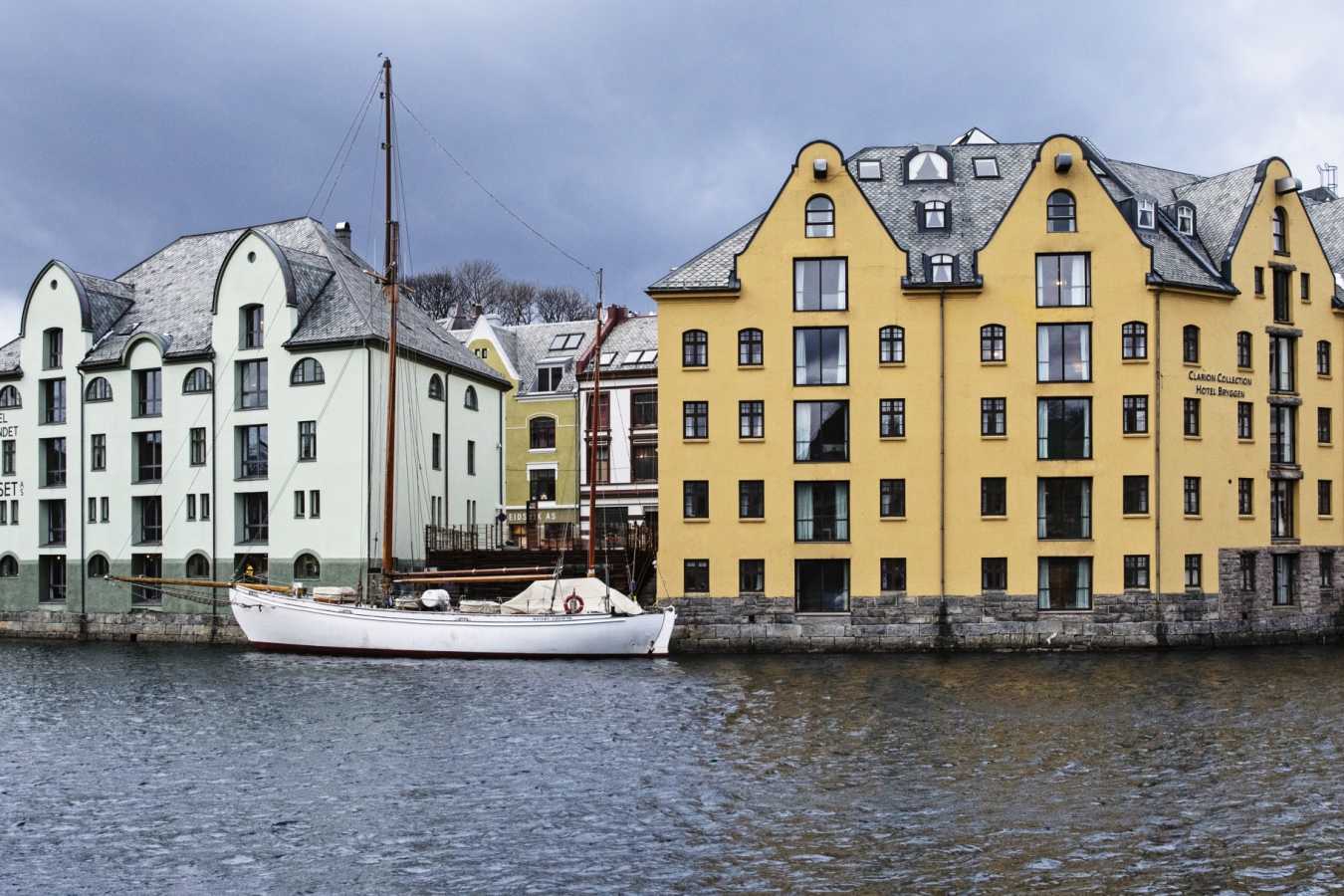 Exterior - Hotel Brosundet