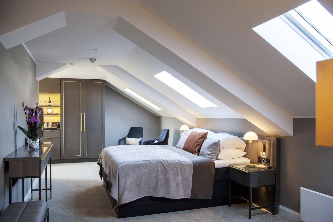 Mini suite