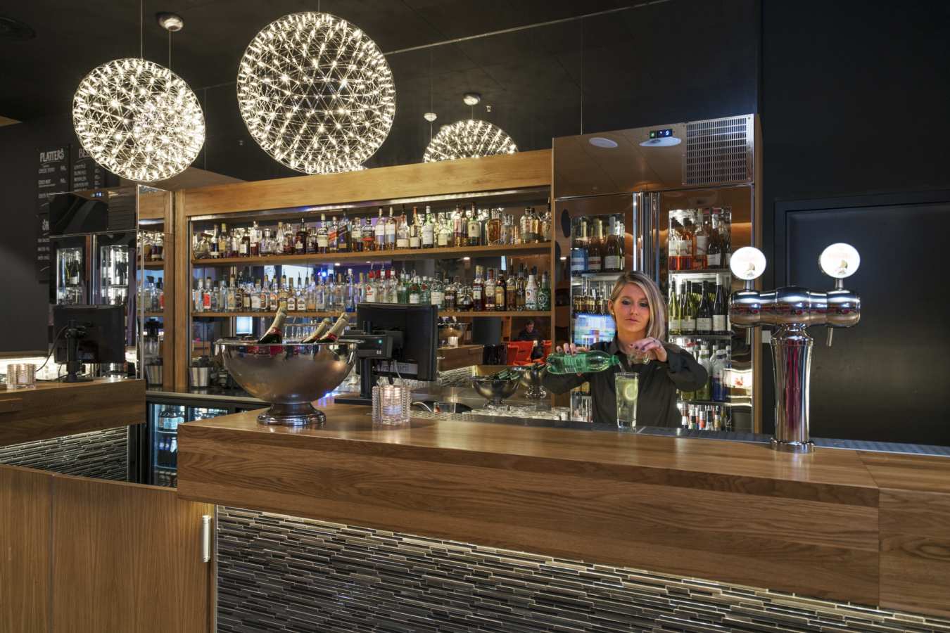 Hotel Bar - Thon Hotel Lofoten