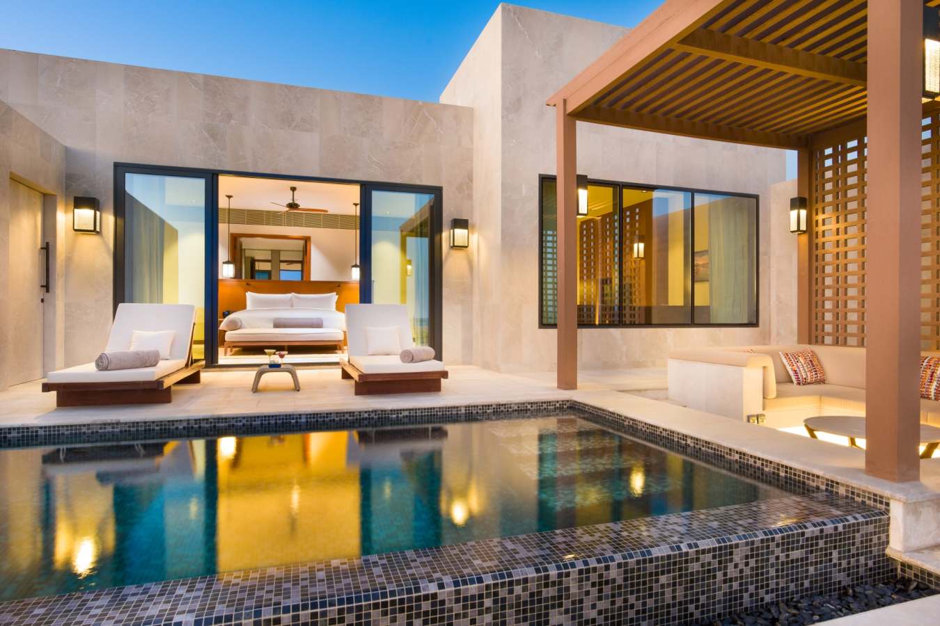 Pool-Villa-Night