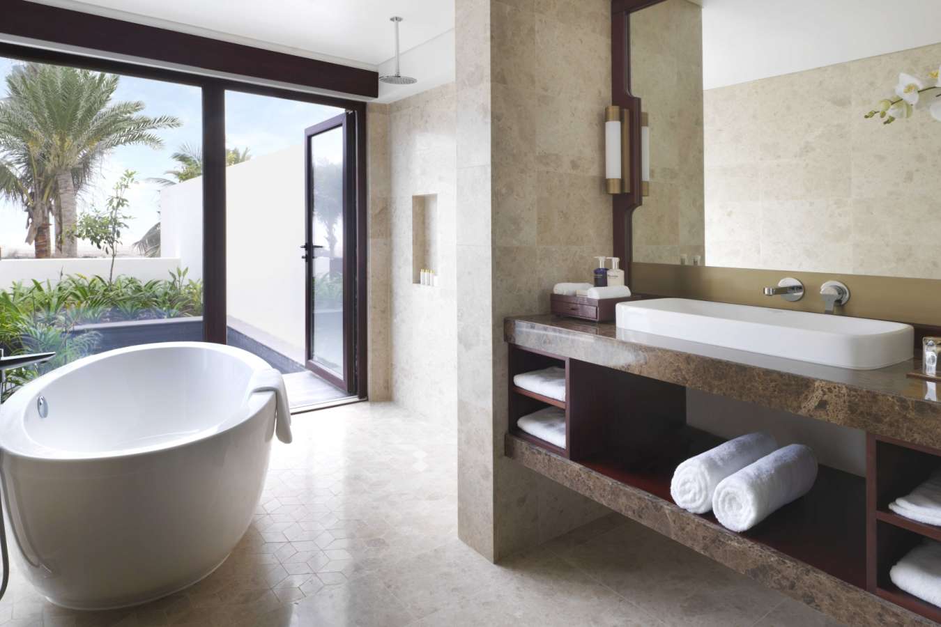 1 Bed Beach View Pool Villa Bathroom - Anantara Al Baleed Resort Salalah