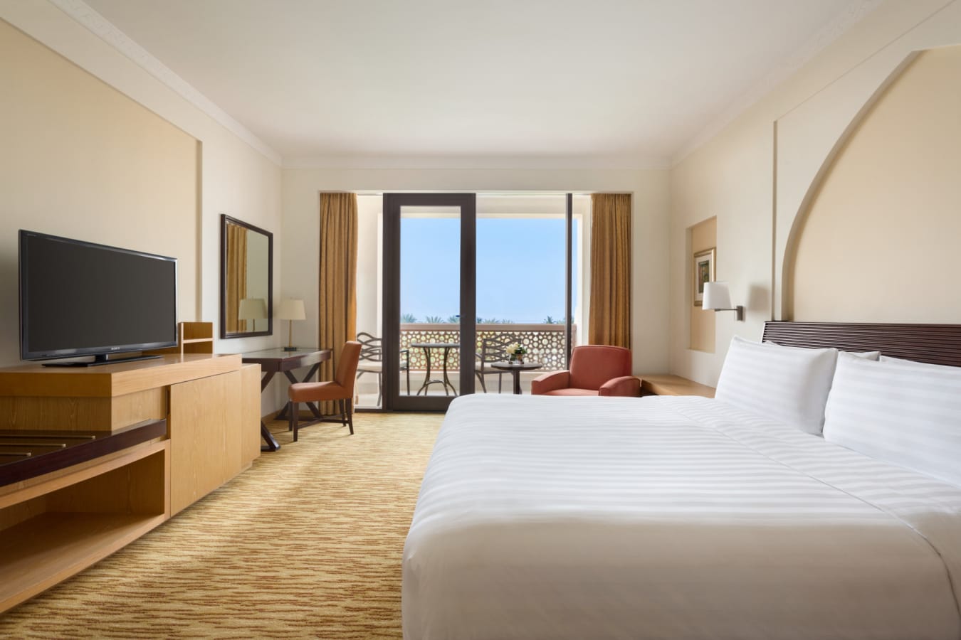 Double Room - Hilton Muscat Al Bandar  
