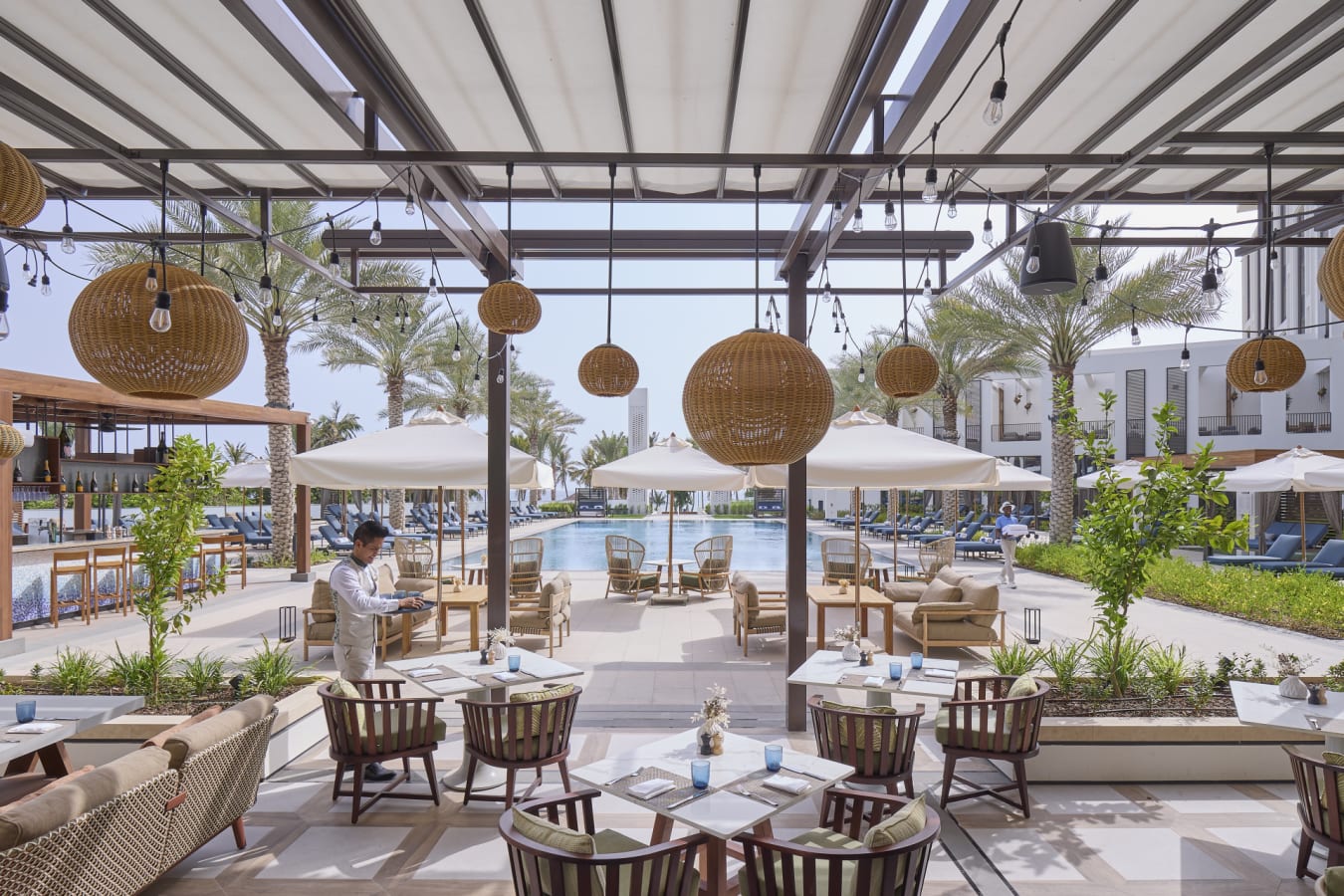 Pool Dining Mandarin Oriental Muscat