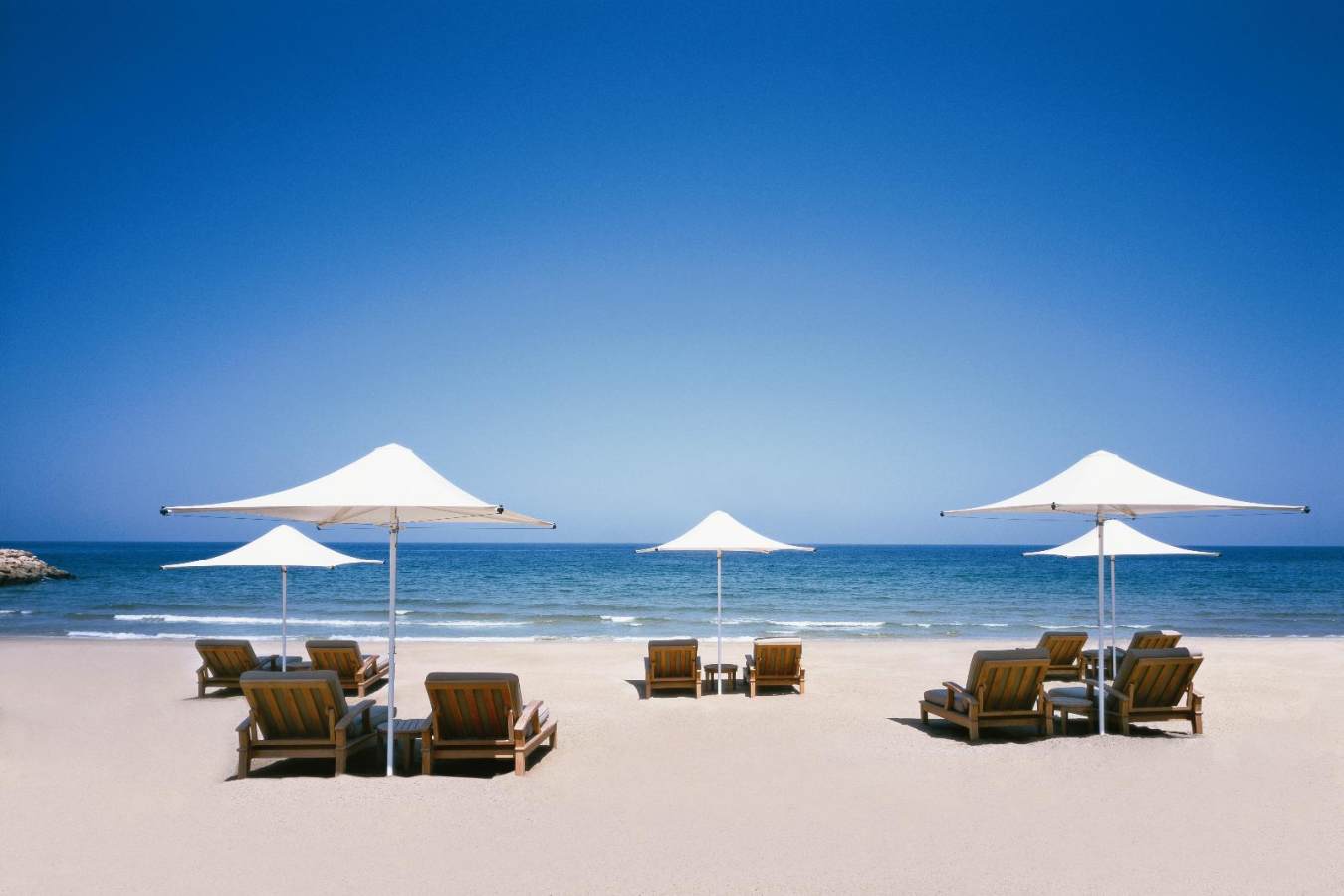 Beach - Shangri La Barr al Jissah Resort and Spa