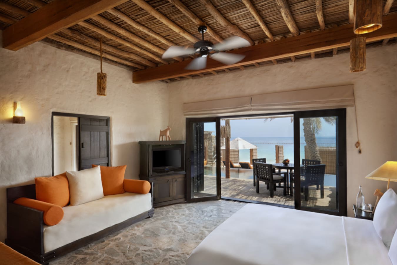 PoolVillaSuiteBeachfrontbedroom
