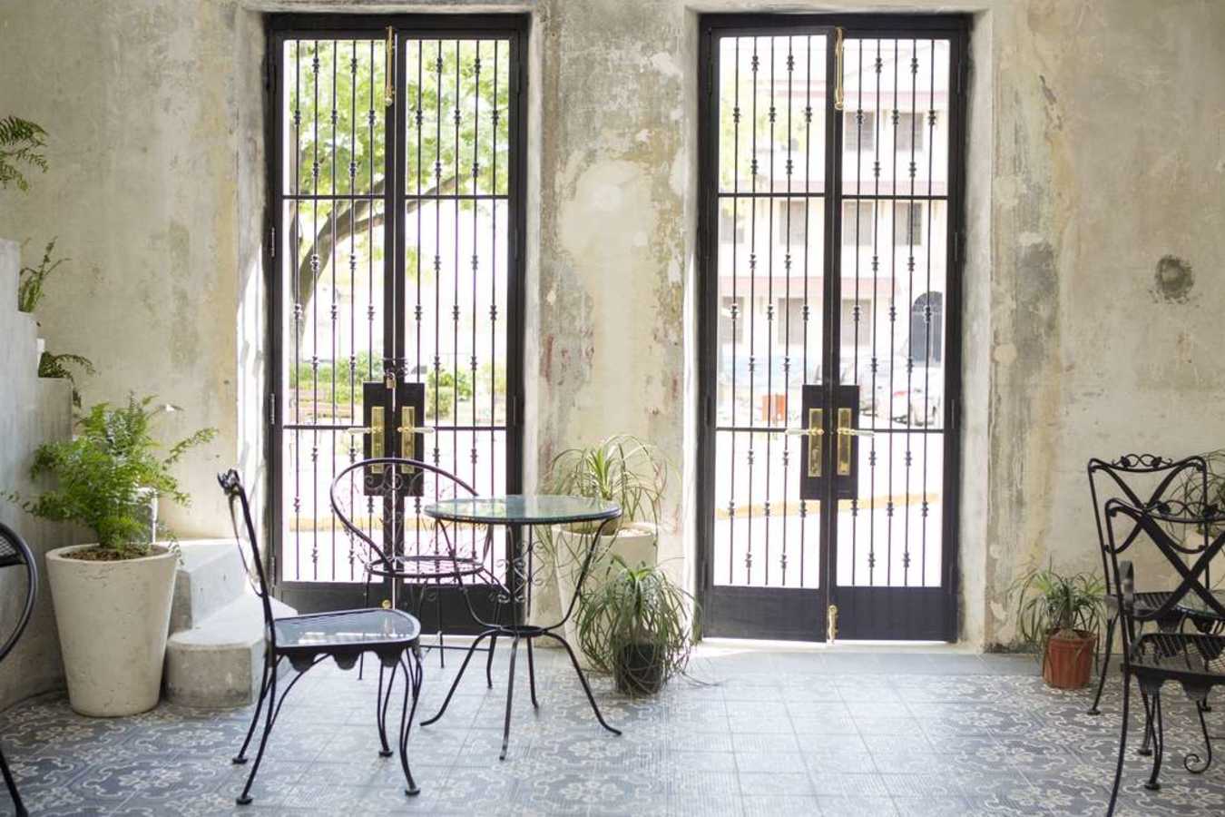 Interior decor - American Trade Hotel