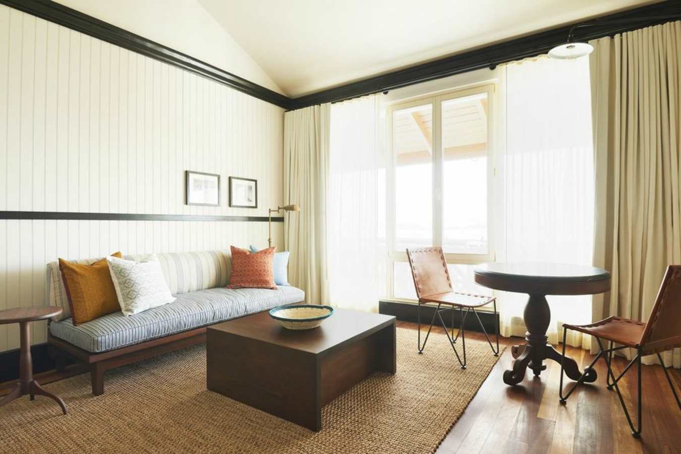Havana meets New Orleans decor - American Trade Hotel
