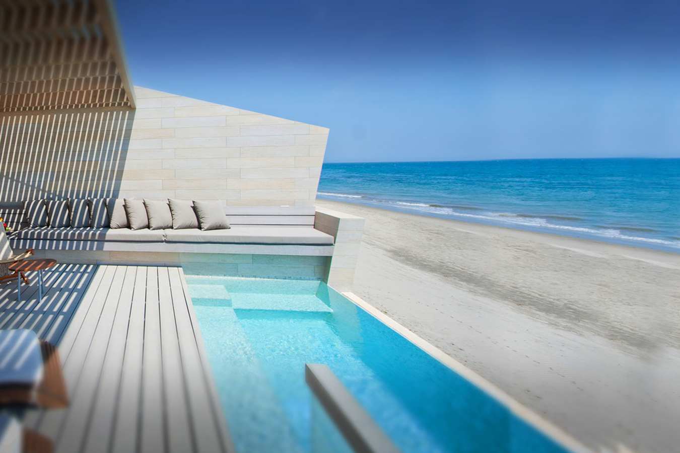 Junior Suite pool - Arennas Mancora