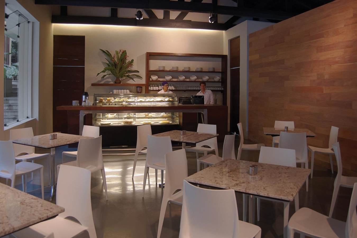 Cafe and dining area  - El Mapi Inn