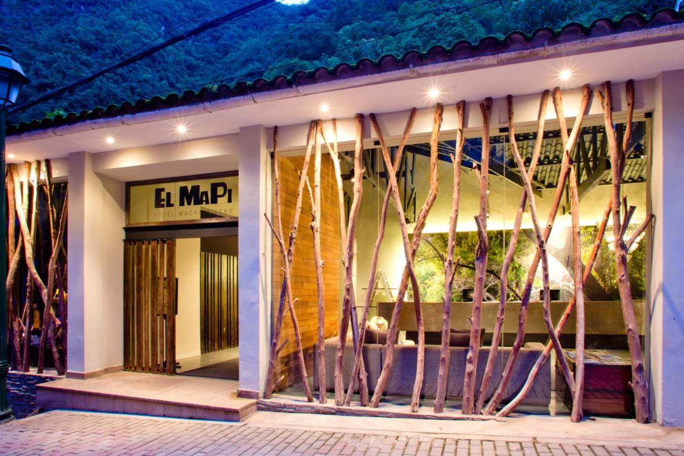 Facade  - El Mapi Inn