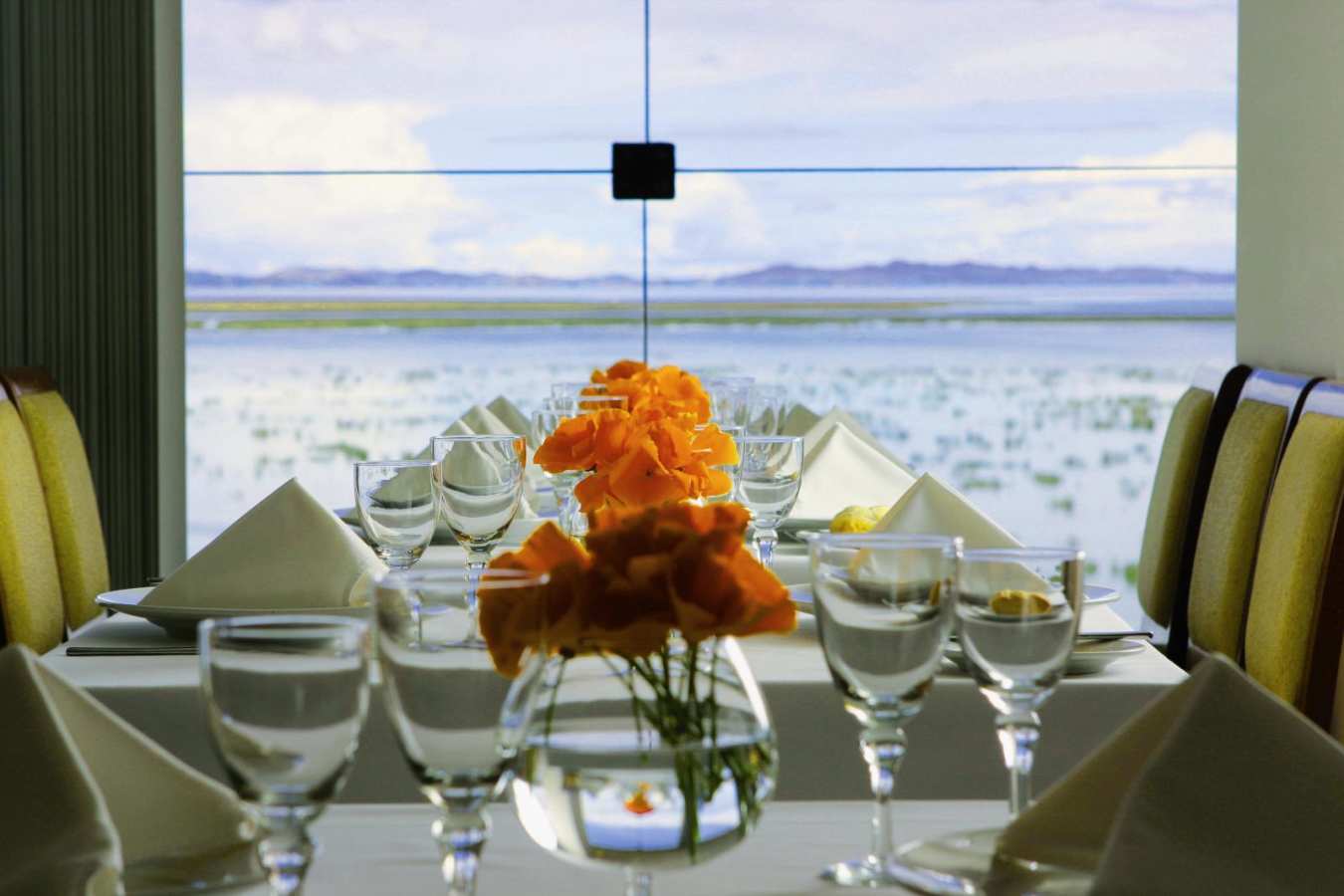 Los Uros Restaurant - Libertador Puno