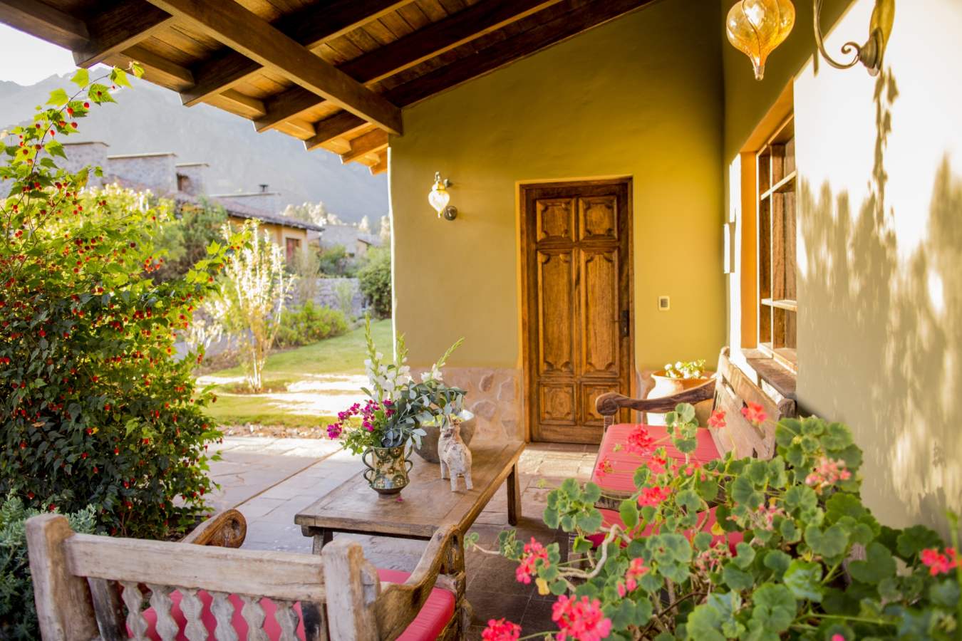 Patio - Hotel Sol y Luna