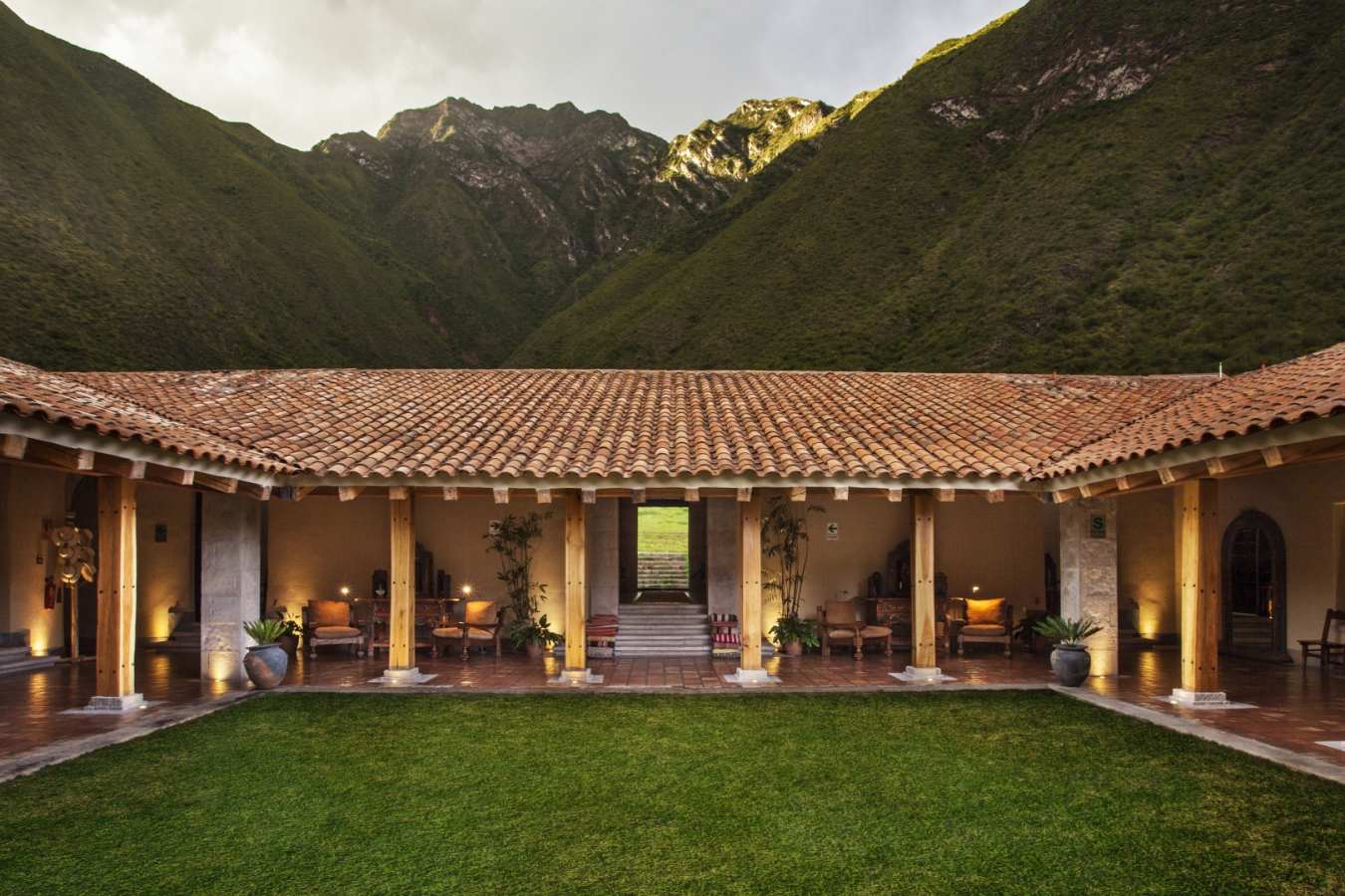 Courtyard - Inkaterra Hacienda Urubamba