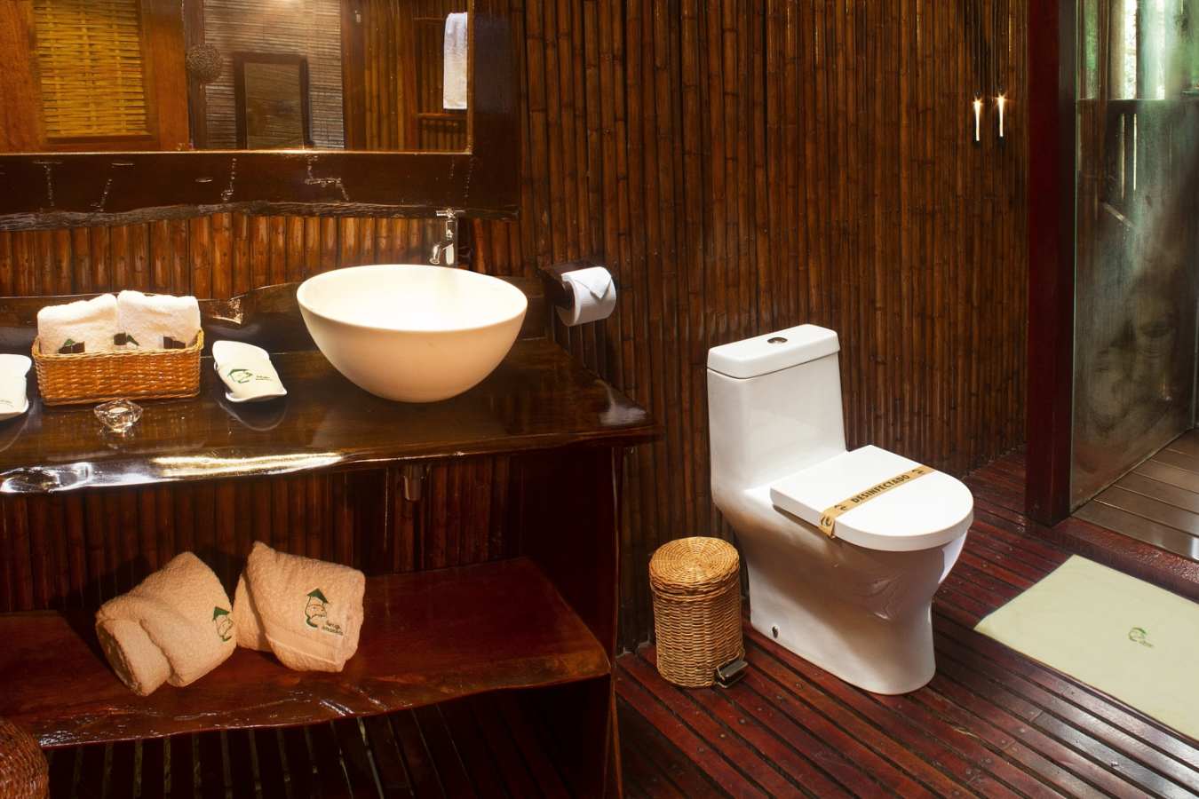 Refugio Amazonas Bathroom 