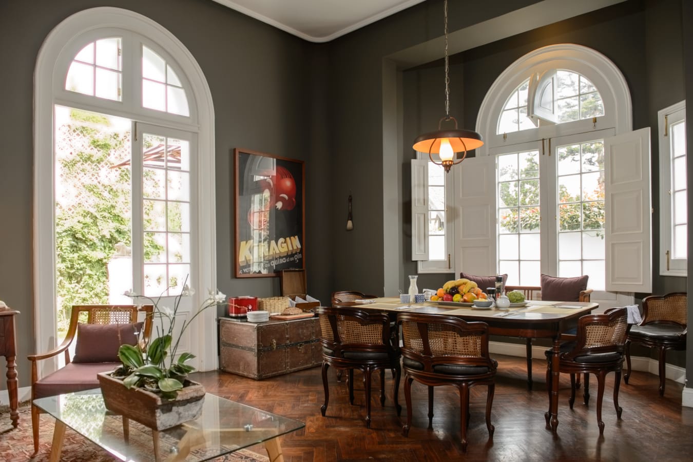 breakfast area