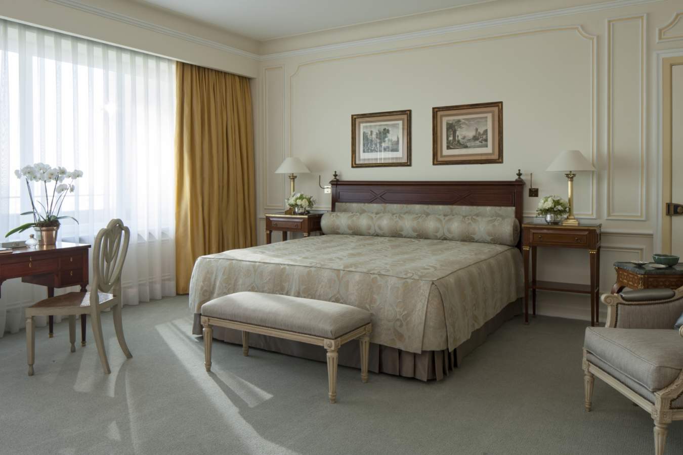 Guest room - Four Seasons Hotel Ritz Lisbon