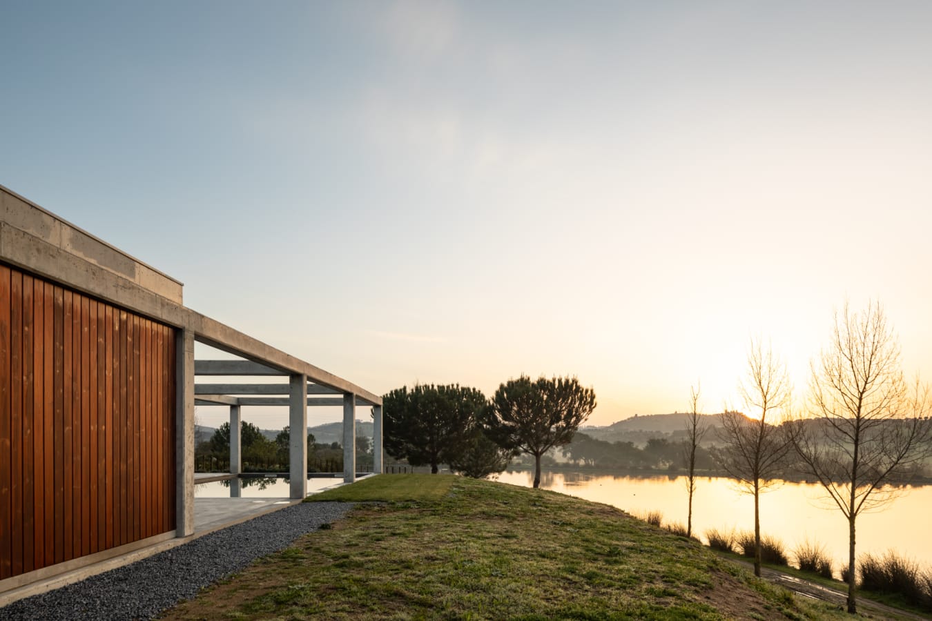 Lake Pool villa