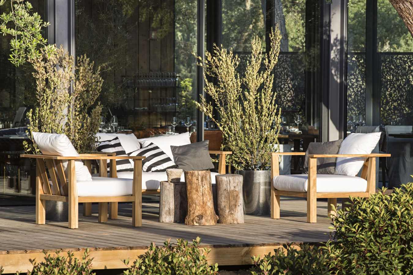 Restaurant terrace