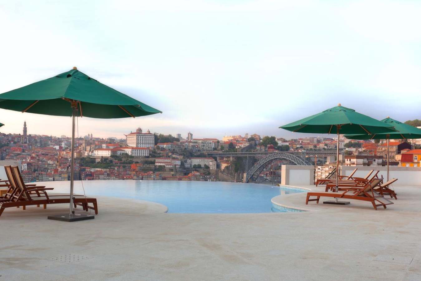 Outdoor Pool - The Yeatman